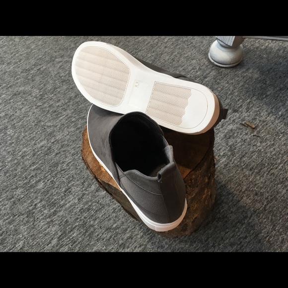 Diana-G. Gray sneakers by Soda - Picture 3 of 8